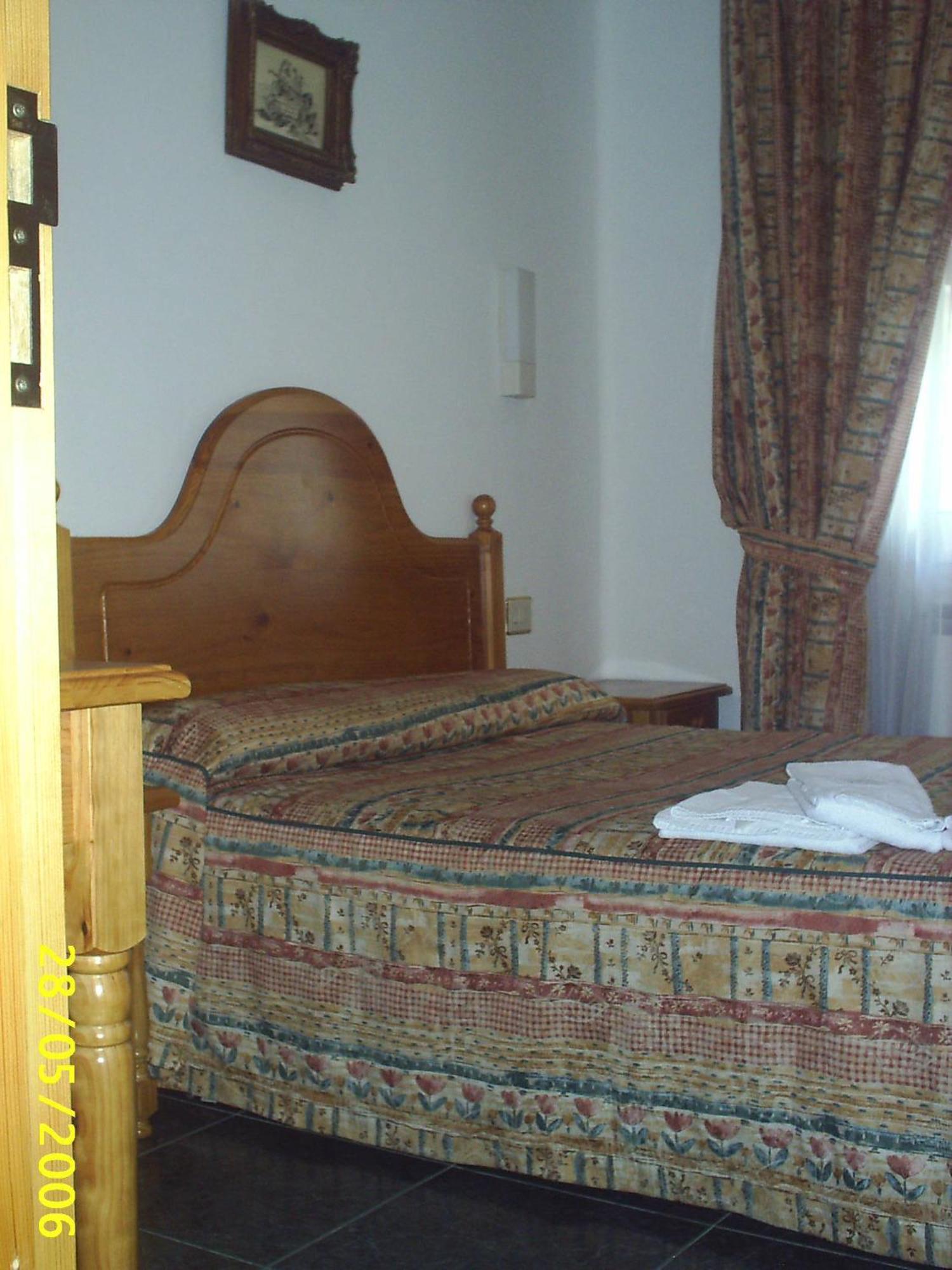 Gabarre Hotel Broto Exterior photo